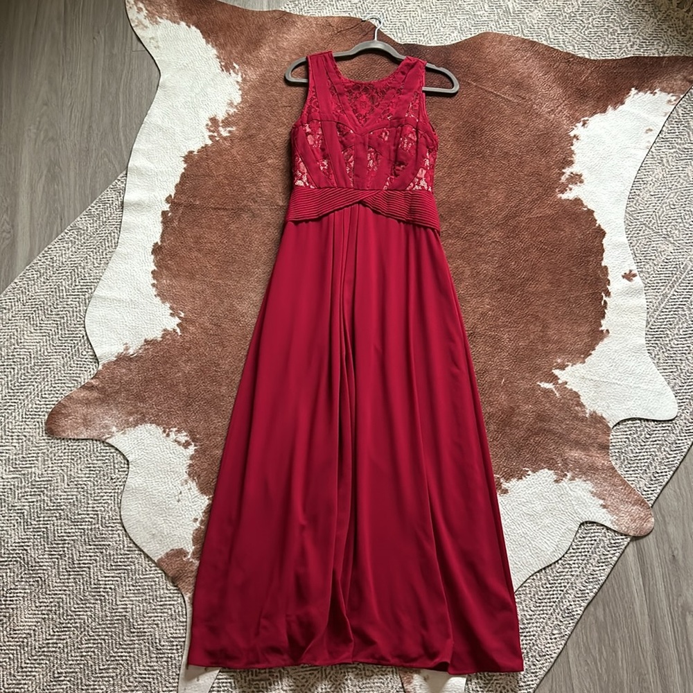 Dark Red Formal Floor Length Sleeveless Gown